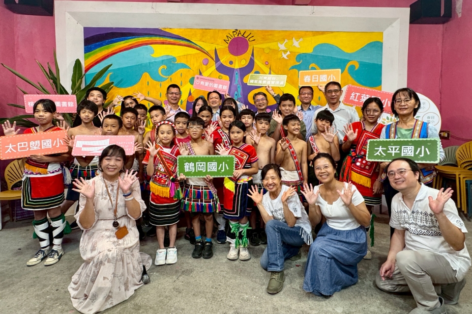 桃市圖「有愛的圖書館」分享3,000冊童書至花蓮小學 桃園與花蓮共好　用書香陪伴孩子成長